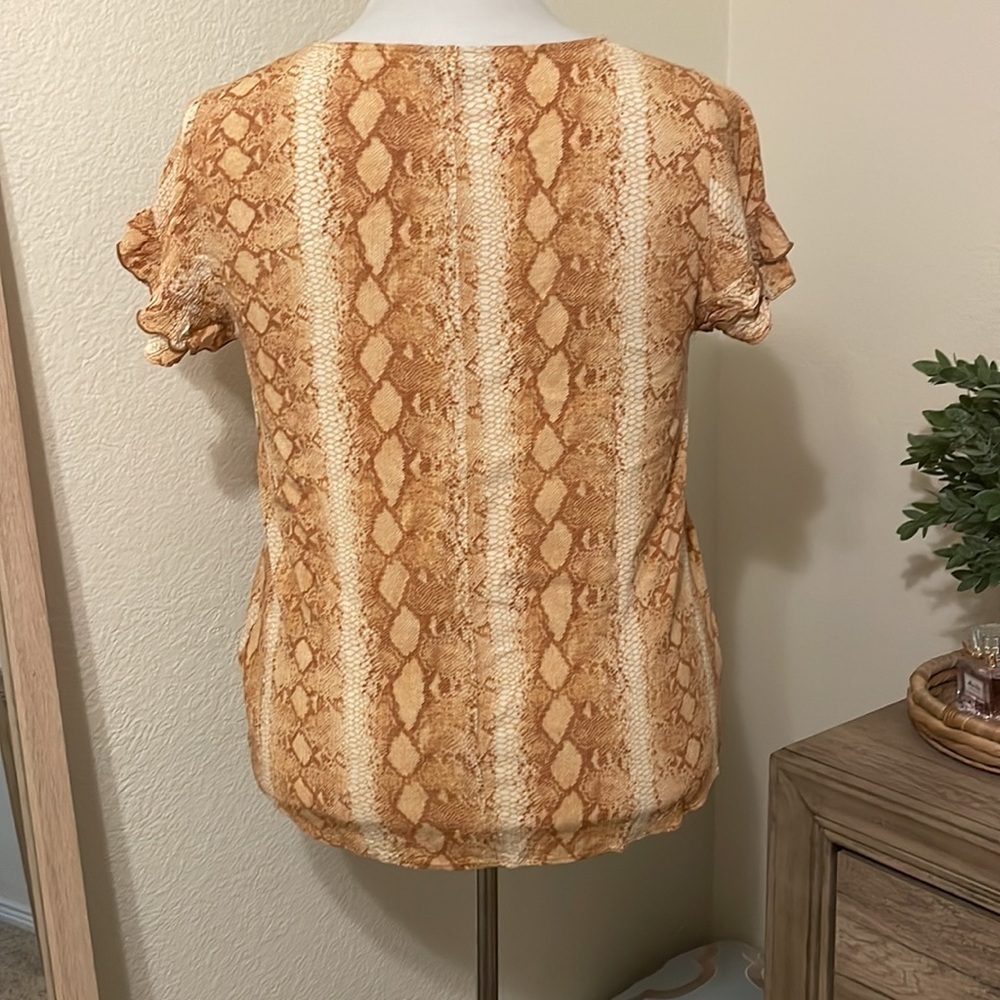 Lane Bryant Snake Print Ruffle Sleeve Top-Size 14 - Picture 3 of 5